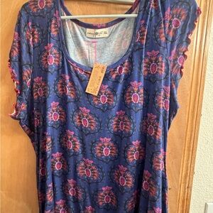 NWT Natural Life top size XL